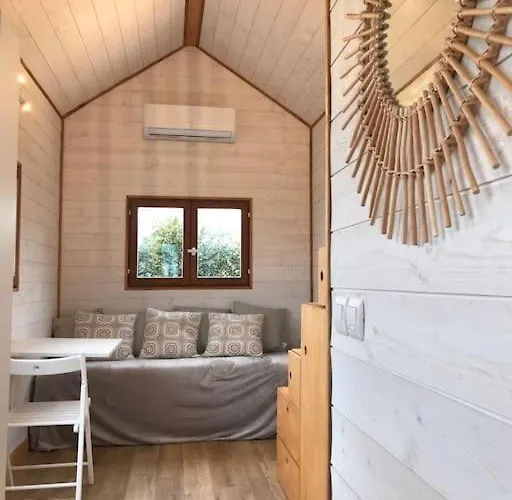 Tiny House A La Ferme Pres Paris Et Center Parcs. * Boissy-sur-Damville